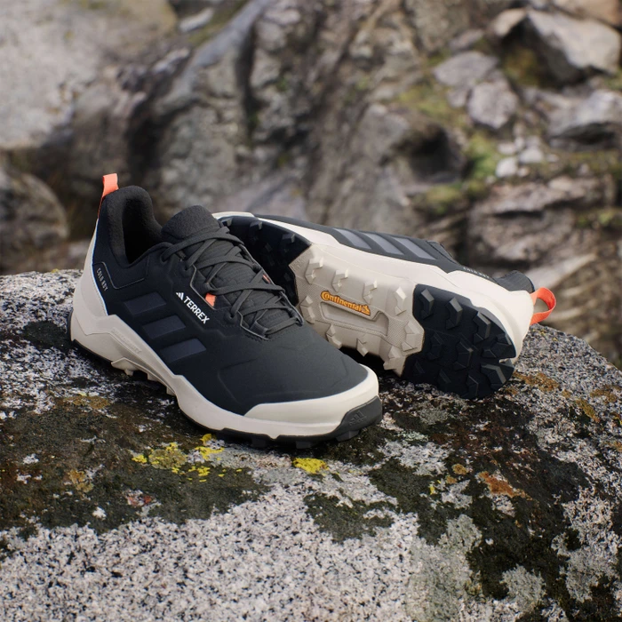 adidas Terrex AX4 Beta Cold.RDY core black/carbon/semi impact orange (Herren)