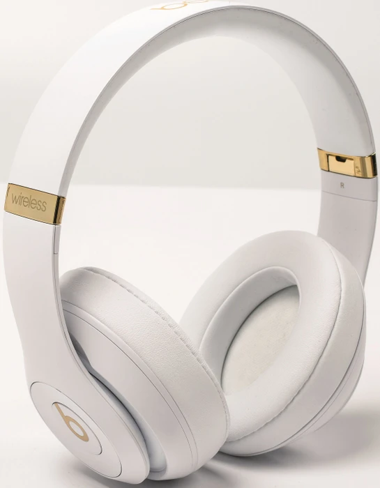 Beats by Dr. Dre Studio3 Wireless White