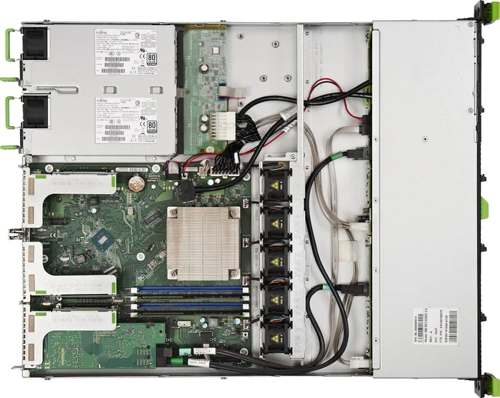 Fujitsu Primergy RX1330 M4 SFF Hot-plug, Xeon E-2224, 16GB RAM, 1HE