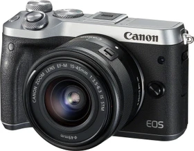 Canon EOS M6 silber mit Objektiv EF-M 15-45mm 3.5-6.3 IS STM und EF-M 55-200mm 4.5-6.3 IS STM