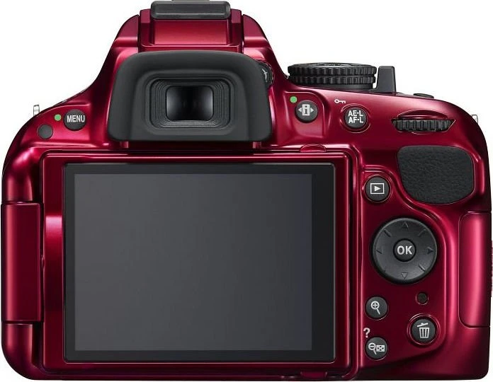 Nikon D5200 rot mit Objektiv AF-S DX 18-55mm 3.5-5.6 G II VR