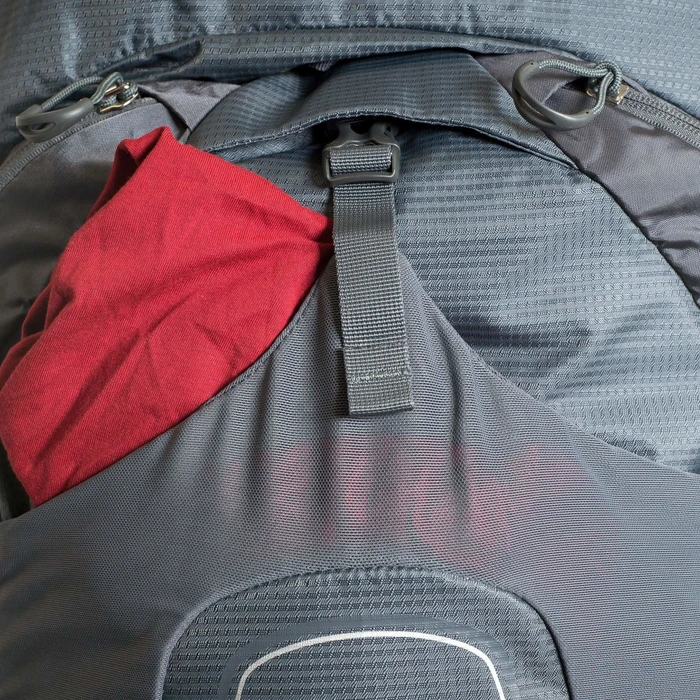 Osprey Atmos AG 65 abyss grey