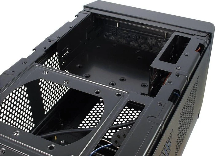 Inter-Tech SY-800, Mini-ITX