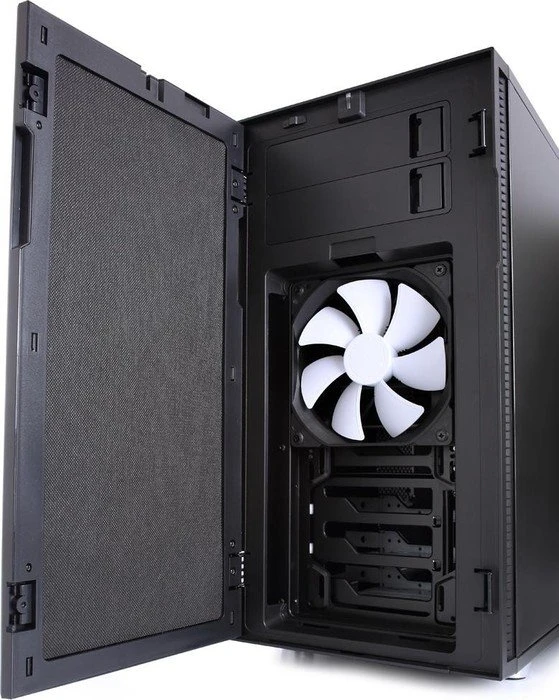 Fractal Design Define R5 Black, schallgedämmt