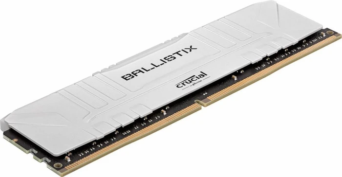 Crucial Ballistix weiß UDIMM 32GB Kit, DDR4-3000, CL15-16-16-35, 2RX8