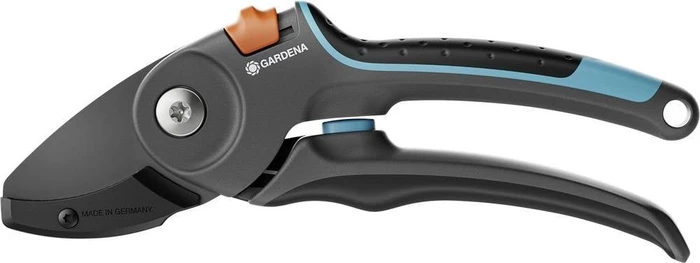 Gardena PremiumCut Pro Trockenes Holz Gartenschere