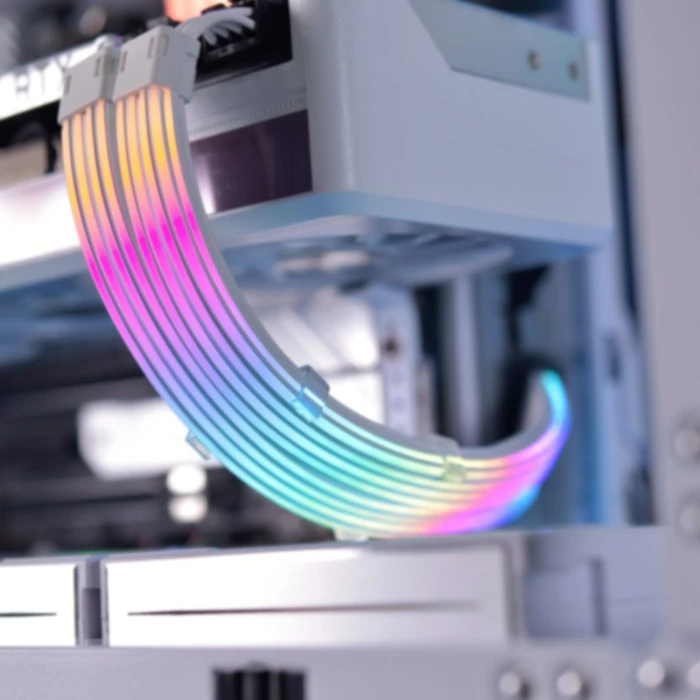 Lian Li Strimer Plus V2, 6/8-Pin PCIe Verlängerungskabel, RGB beleuchtet