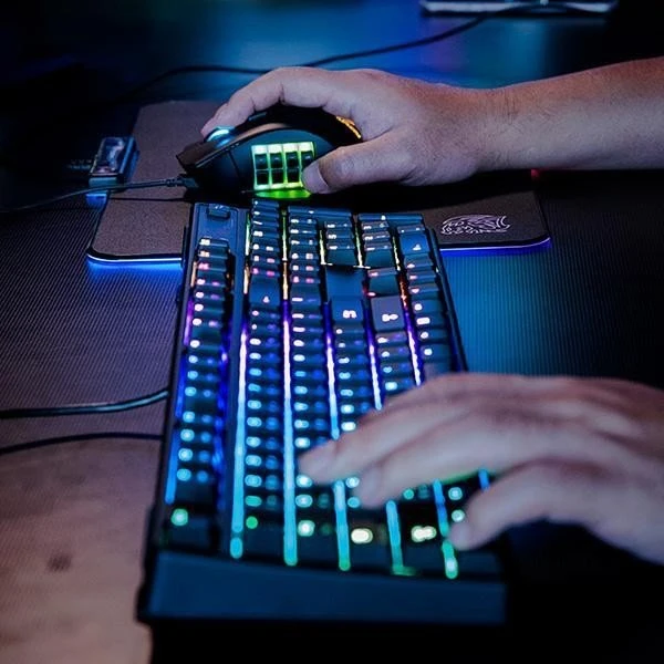 Tt esports Nemesis Switch, USB