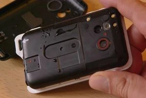 Sony Ericsson Xperia active schwarz/rot/orange