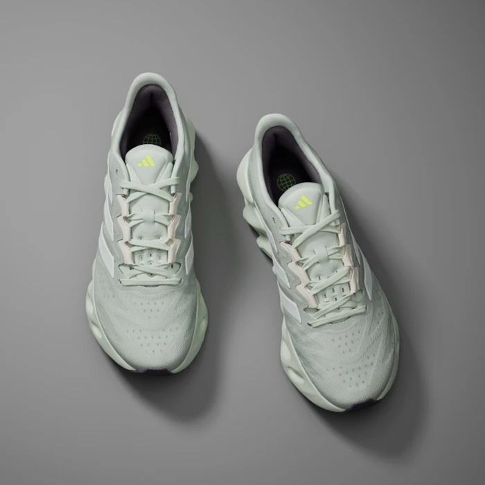 adidas Switch FWD linen green/zero metallic/lucid lemon (Damen)
