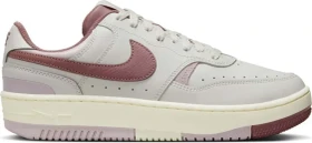 Nike Gamma Force light bone/platinum violet/coconut milk/smokey mauve (Damen)