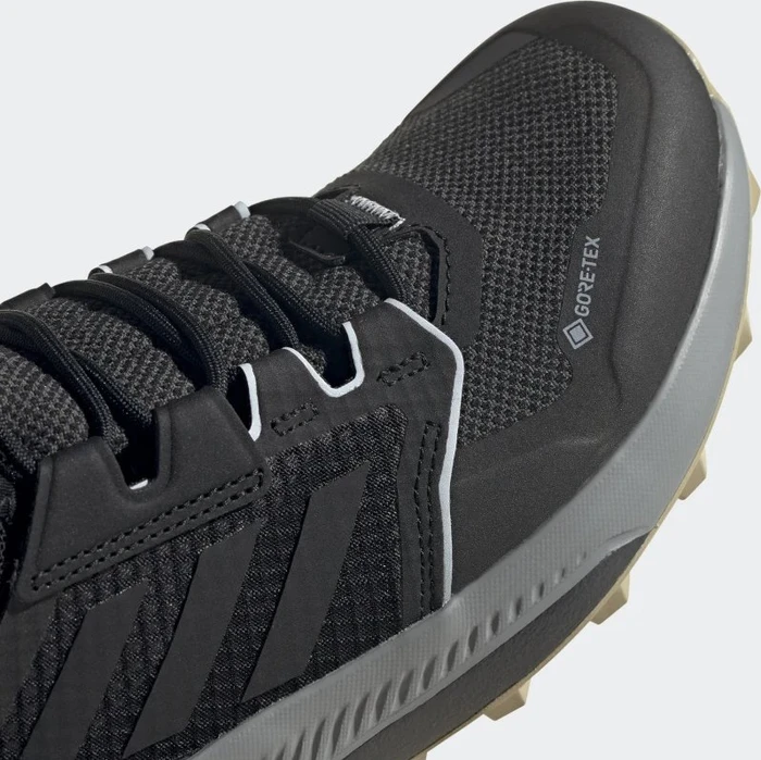 adidas Terrex Trailmaker Mid GTX core black/halo silver (Damen)