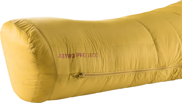 Deuter Astro Pro 1000 Mumienschlafsack turmeric/redwood