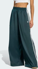 adidas Adicolor Satin Wide Leg Trainingshose lang aurora ivy/white (Damen)