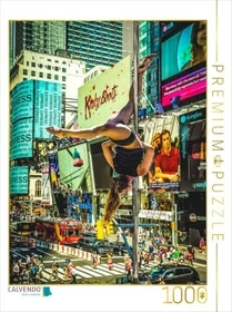 Calvendo Ein Motiv aus dem Kalender Poledance on the Streets of New York