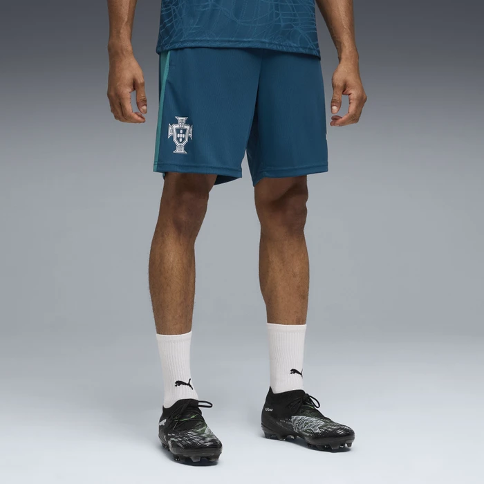 Puma FIFA WM 2026 Portugal Slim Trainingshorts ocean tropic/silver mist (Herren)