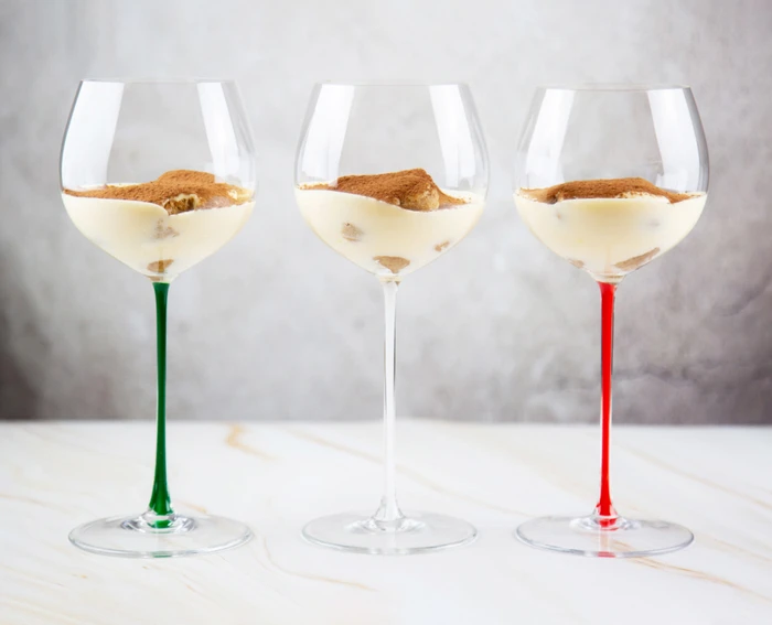 Riedel Fatto A Mano Oaked Chardonnay Weißweinglas grün