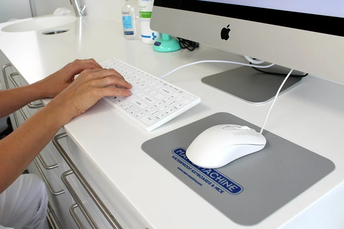 Man & Machine C Mouse washable wireless, weiß, USB
