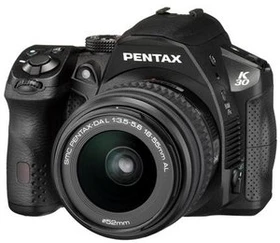 Pentax K-30 schwarz mit Objektiv smc DA 18-55mm 3.5-5.6 AL WR