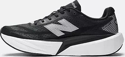 New Balance FuelCell Rebel v5 black/silver metallic/white (Herren)