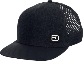Ortovox Logo Air Trucker Kappe black raven