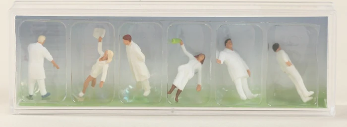 Faller Miniaturfiguren - Medizinisch-Technische Angestellte H0