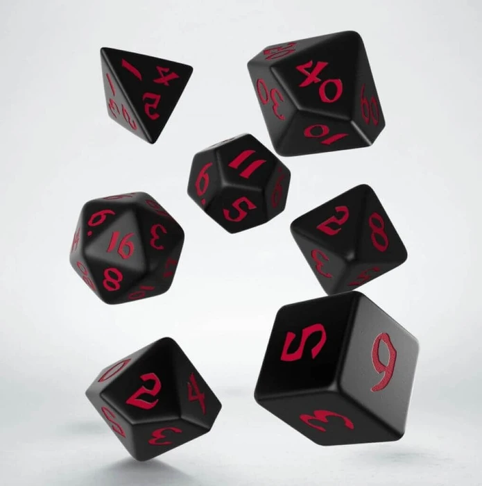 Q-Workshop Würfelset Classic Runic - black & red