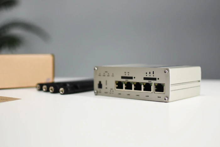 Teltonika RUTX14, LTE
