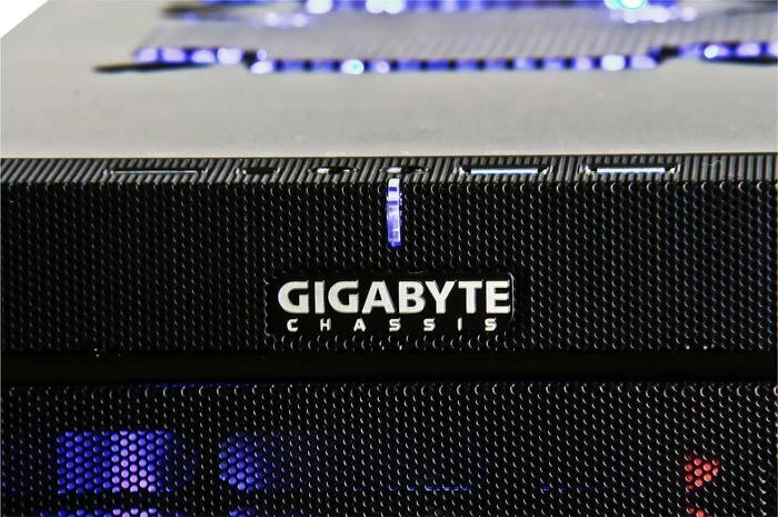 Hyrican Alpha Gaming 4834, Core i7-4790, 16GB RAM, 120GB SSD, 1TB HDD, GeForce GTX 970