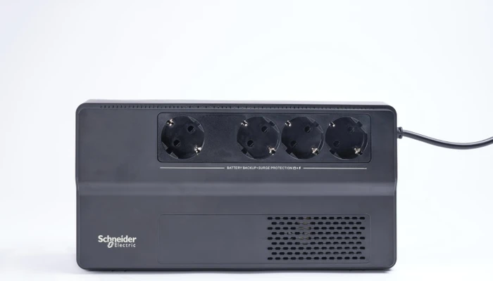 APC Easy UPS BVS, 1000VA, AVR