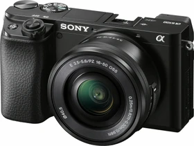 Sony Alpha 6100 schwarz mit Objektiv E PZ 16-50mm 3.5-5.6 OSS