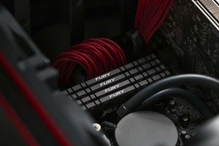 Kingston FURY Renegade UDIMM 16GB, DDR4-3600, CL16-20-20, 2RX8