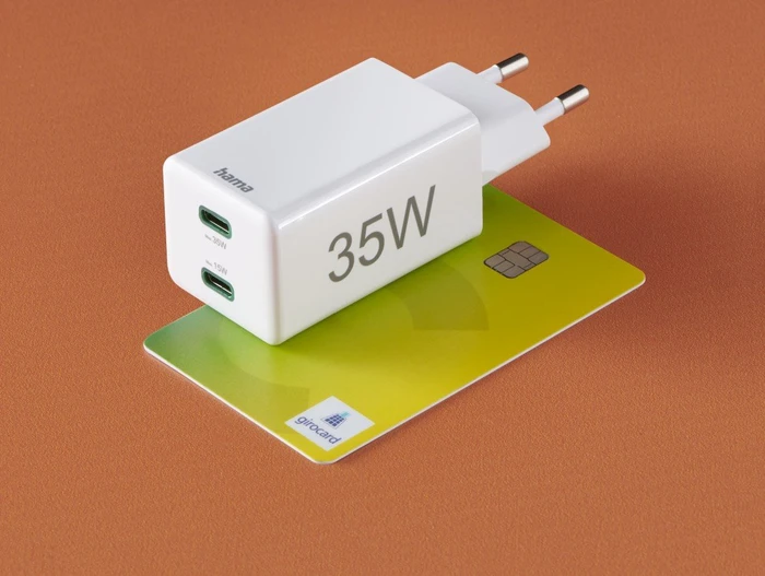 Hama Schnellladegerät 2x USB-C PD/Qualcomm Mini-Ladegerät 35W weiß