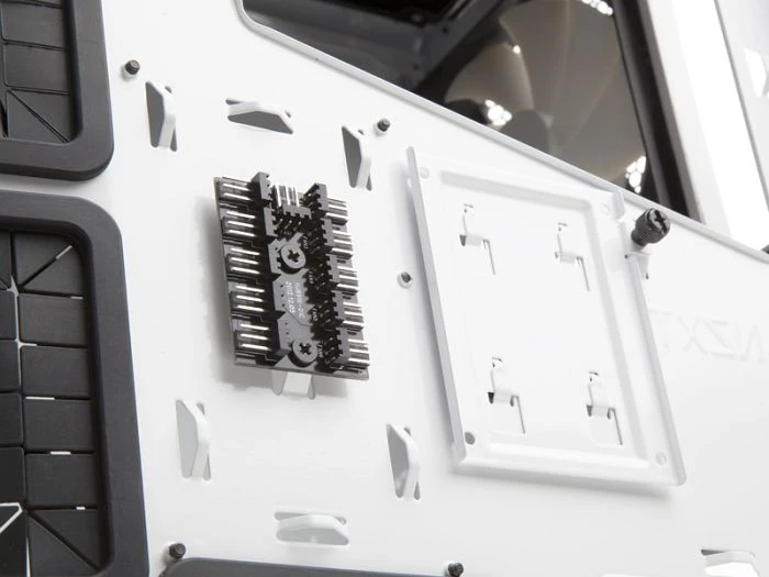 NZXT Phantom 530 weiß, Acrylfenster