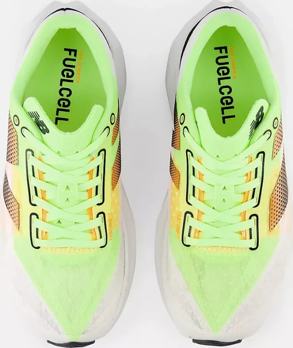 New Balance FuelCell Rebel v4 white/bleached lime glo/hot mango (Damen)