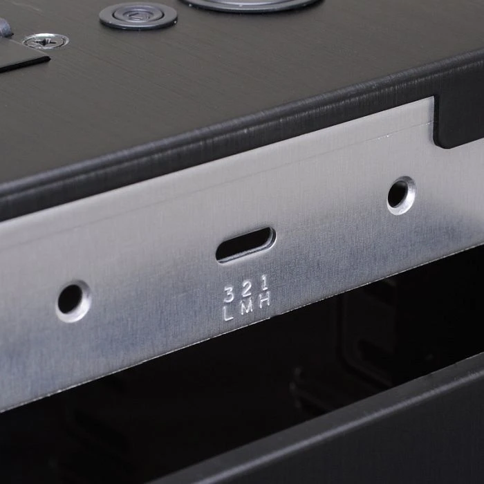 Lian Li PC-9NA silber