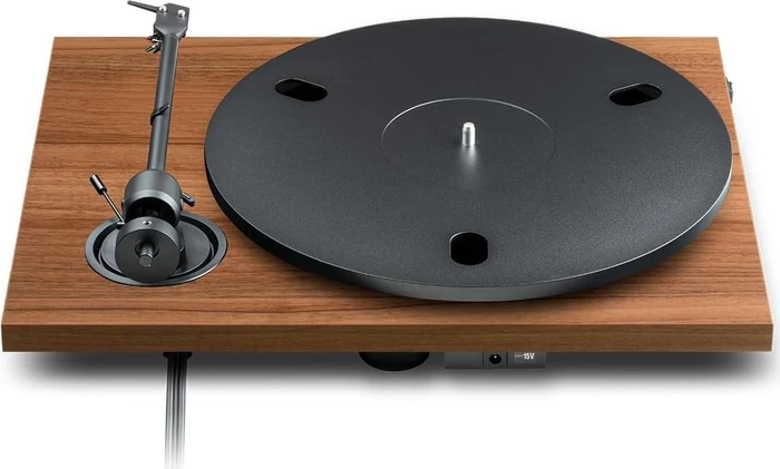 Pro-Ject E1.2 walnuss