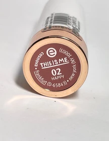 Essence This Is Me. Lipstick 02 happy, 3.5g