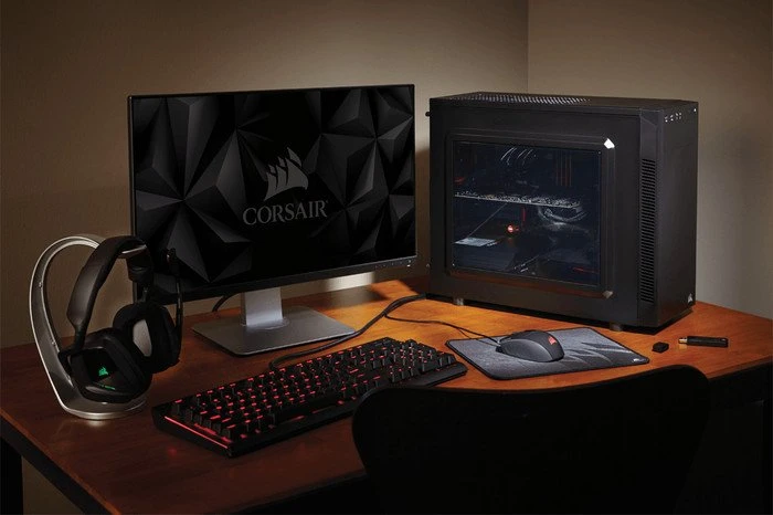 Corsair Carbide Series 88R, Acrylfenster