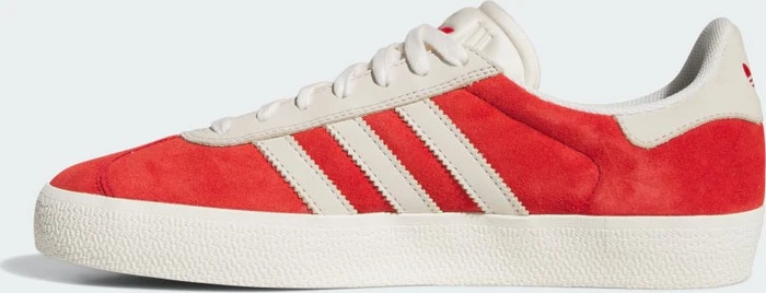 adidas Gazelle ADV better scarlet/chalk white/gold metallic