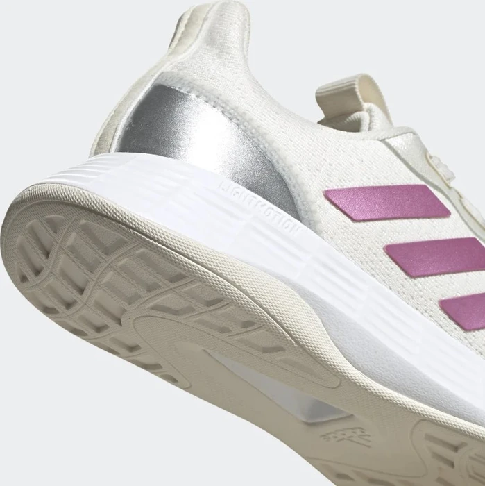 adidas QT Racer Sport chalk white/cherry metallic/silver metallic (Damen)