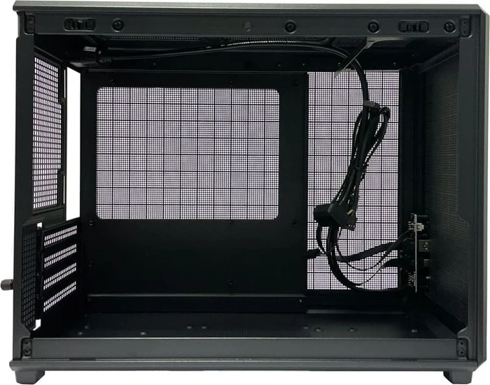 LC-Power Gaming 718MB Cuboid, Glasfenster