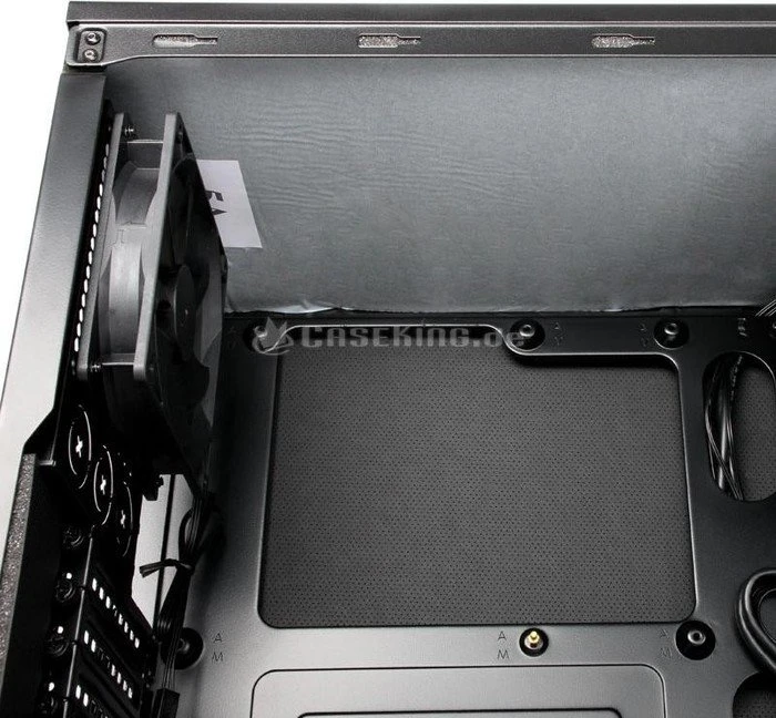 Corsair Carbide Series 300R, schallgedämmt
