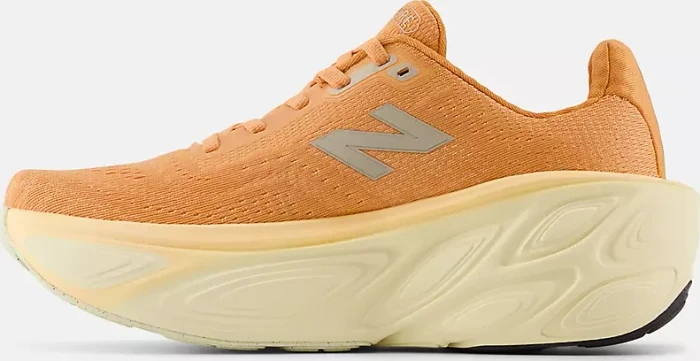 New Balance Fresh Foam X More v5 copper/light gold metallic/calcium (Damen)