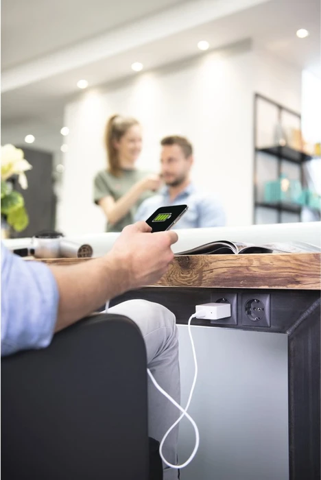 Hama Ladegerät Power Delivery (PD)/Qualcomm Quick Charge 3.0 weiß